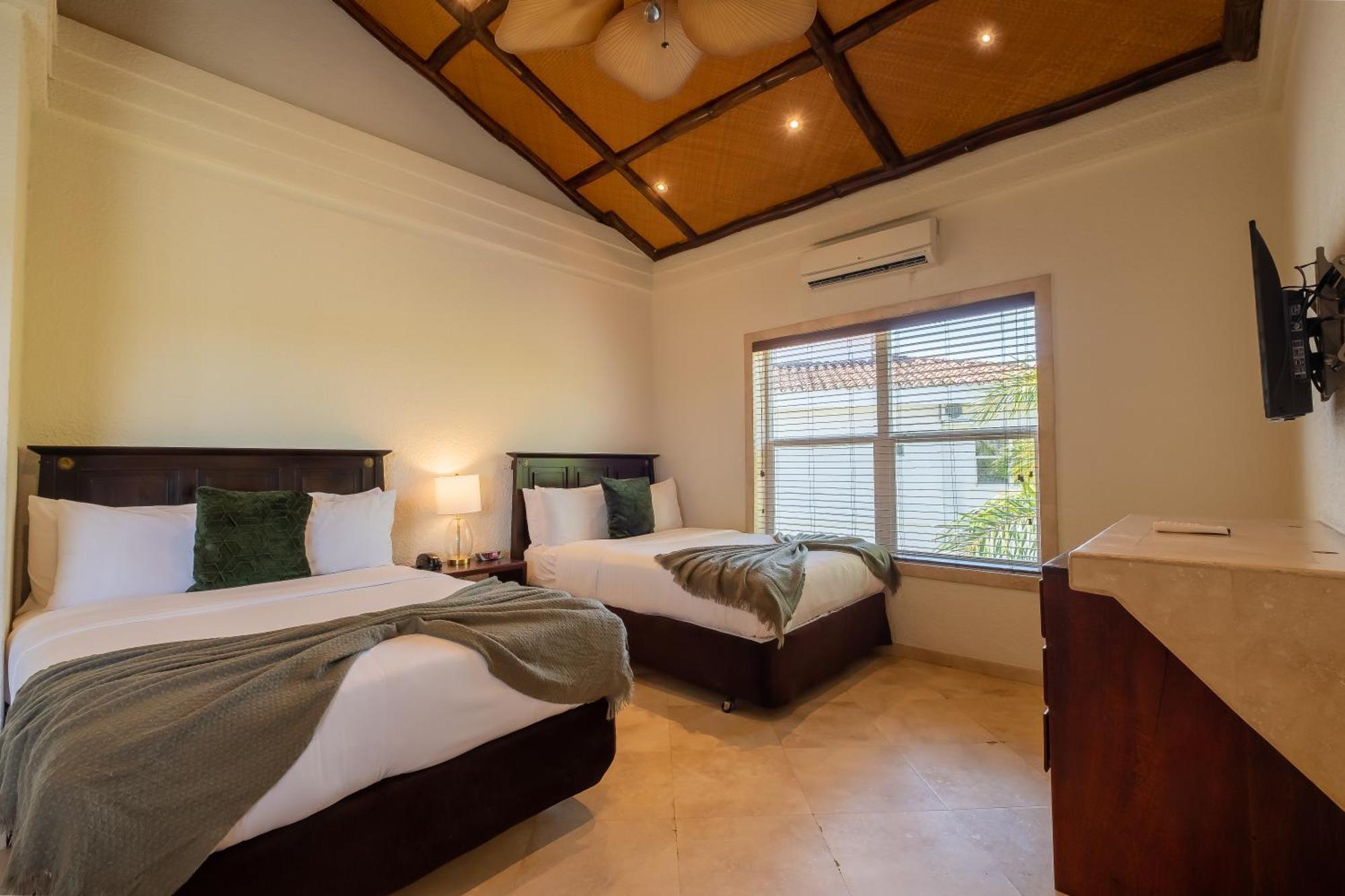 The Placencia Maya Beach Luaran gambar